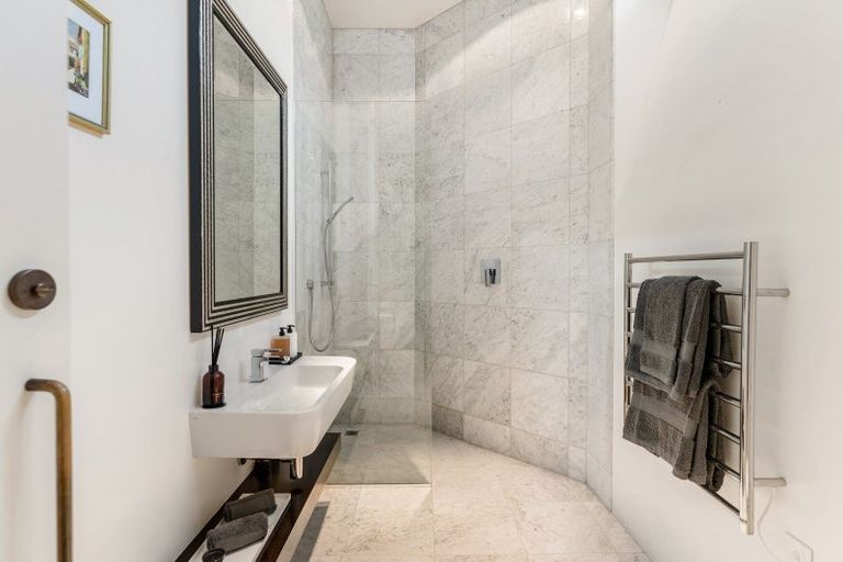 Photo of property in 19 Birdwood Crescent, Parnell, Auckland, 1052