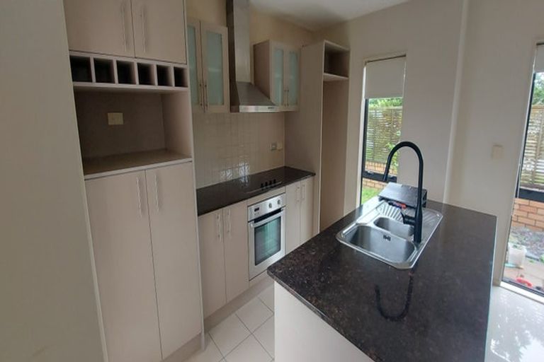 Photo of property in Hibiscus Garden, 1 Lavender Garden Lane, Oteha, Auckland, 0632