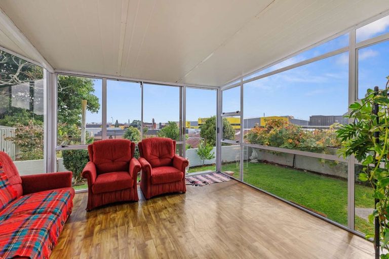 Photo of property in 47 Lemon Street, New Plymouth, 4310