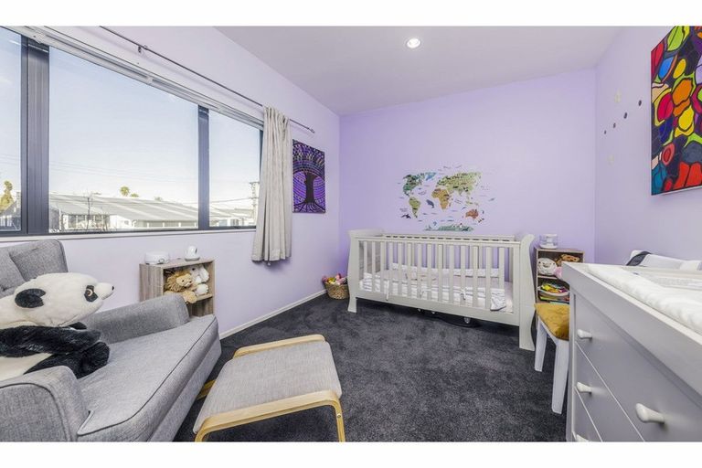 Photo of property in 5j Dryden Place, Mount Wellington, Auckland, 1051