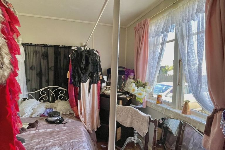 Photo of property in 6 Mary Street, Waimate, 7924