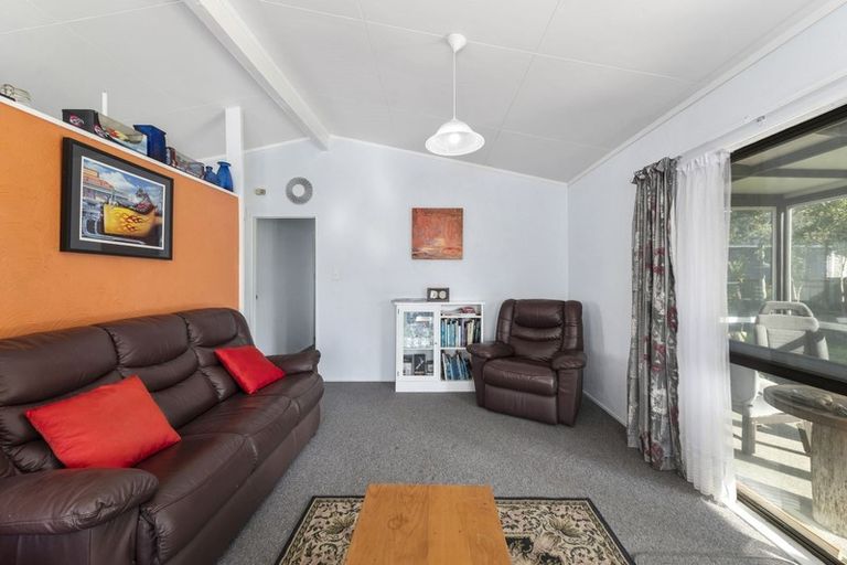 Photo of property in 26 Chapman Place, Fairy Springs, Rotorua, 3015