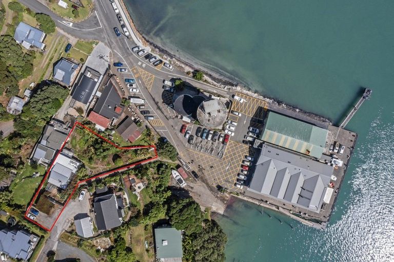 Photo of property in 77 Wallis Street, Raglan, 3225