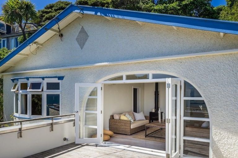 Photo of property in 150 Motuhara Road, Plimmerton, Porirua, 5026