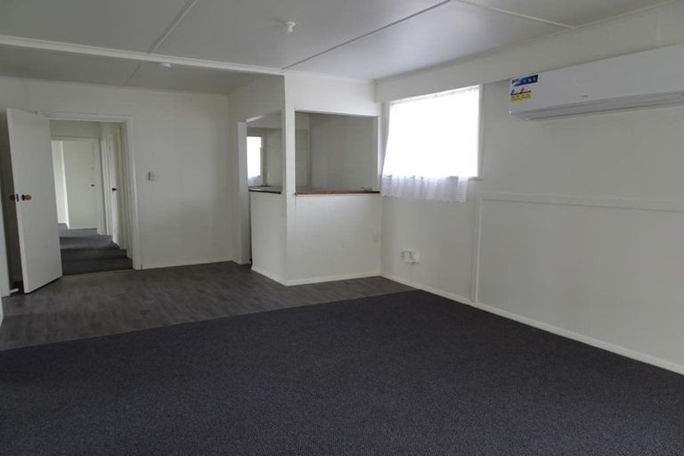 Photo of property in 409 Kotuku Street, Camberley, Hastings, 4120