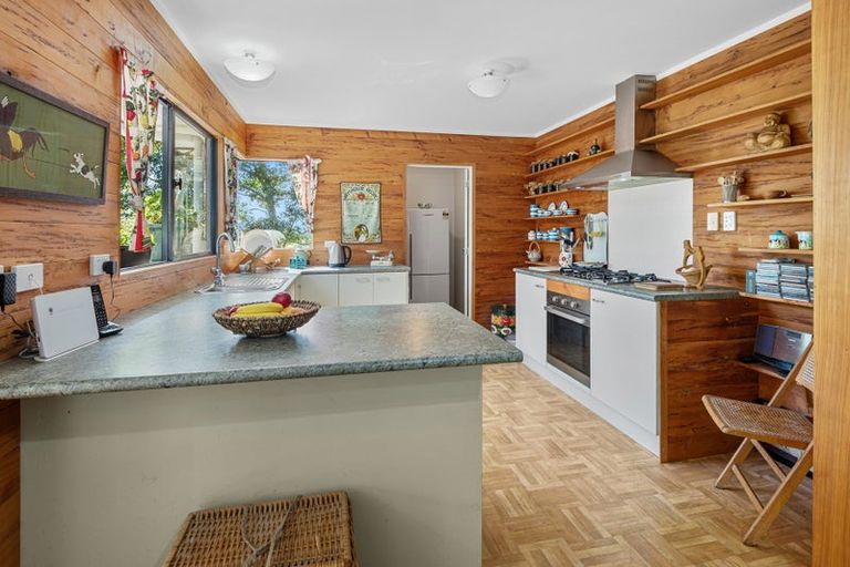 Photo of property in 12 Willow Lane, Maungaturoto, 0588