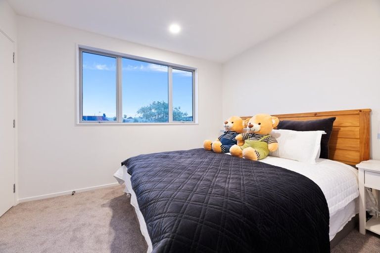 Photo of property in 10/3 Matuhi Rise, Henderson, Auckland, 0612