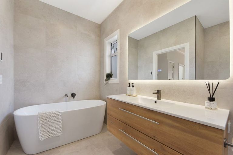 Photo of property in 6 Saxon Street, Motueka, 7120