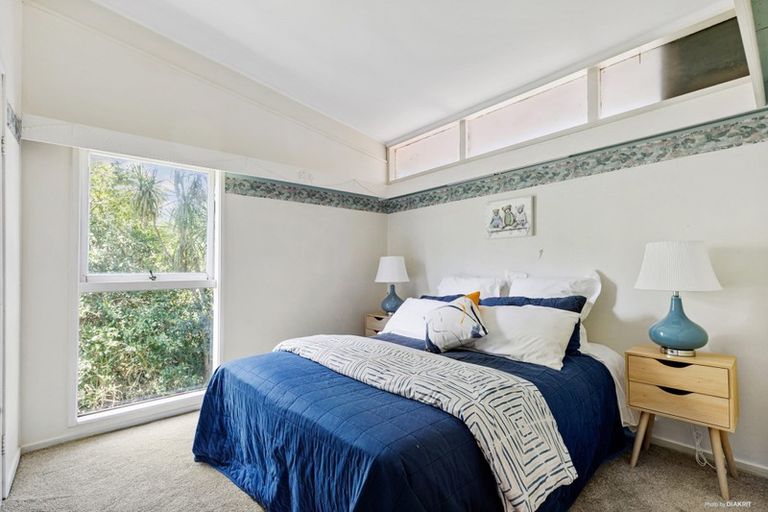 Photo of property in 2 Park Hill Road, Birkenhead, Auckland, 0626