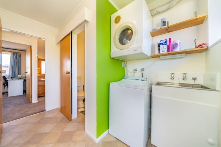 Photo of property in 64 Golders Road, Elderslea, Upper Hutt, 5018