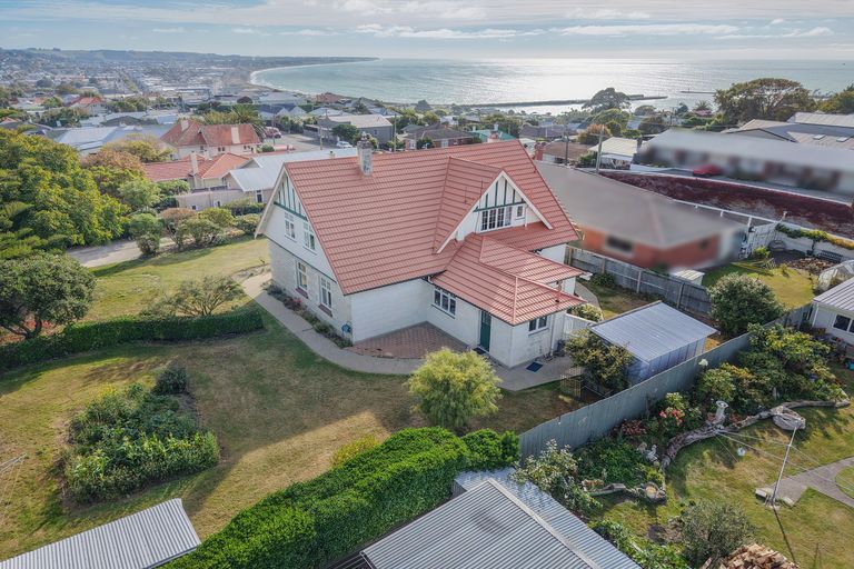 Photo of property in 76 Wharfe Street, South Hill, Oamaru, 9400