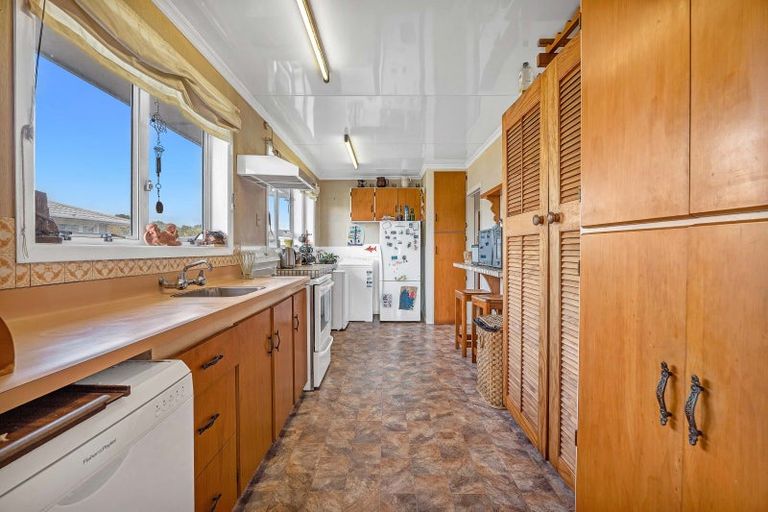 Photo of property in 18 Belair Avenue, Blagdon, New Plymouth, 4310