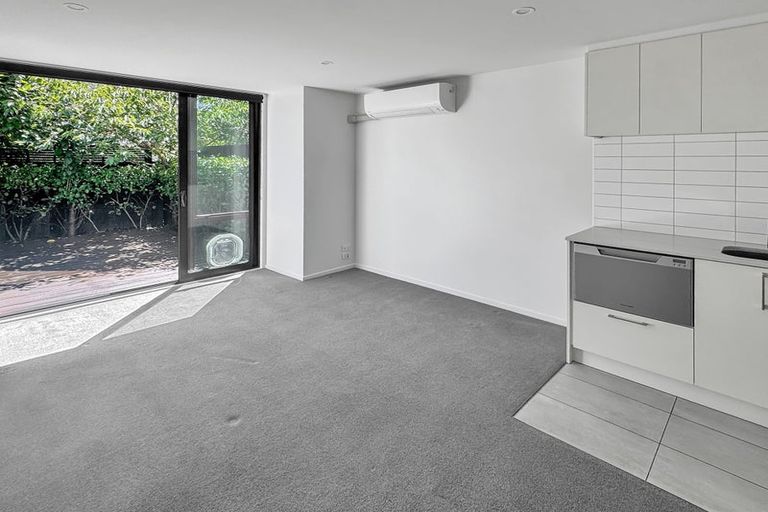 Photo of property in 6/90 Edgeware Road, St Albans, Christchurch, 8014
