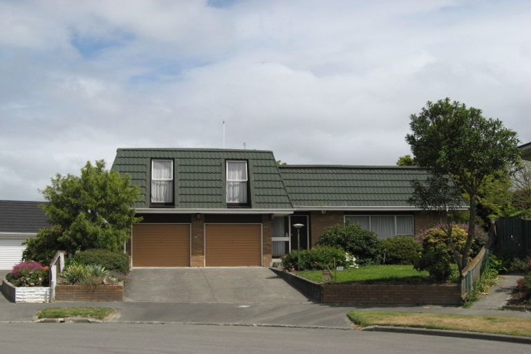 Photo of property in 23 Hillcrest Place, Avonhead, Christchurch, 8042