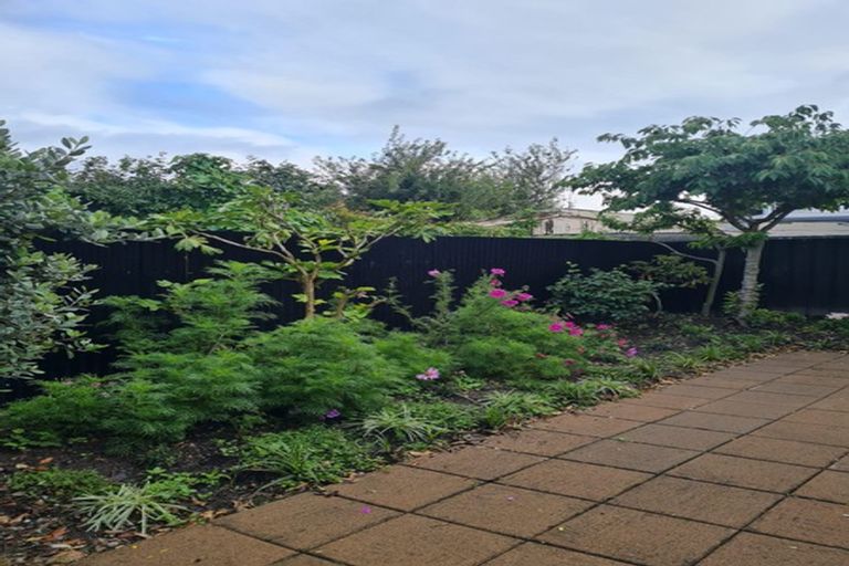 Photo of property in 21 Dampier Street, Woolston, Christchurch, 8023