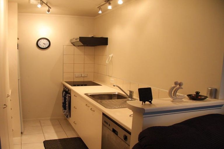 Photo of property in 21 Cardiff Road, Pakuranga, Auckland, 2010