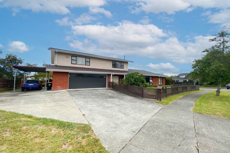 Photo of property in 14 Peter Hall Drive, Kelvin Grove, Palmerston North, 4414