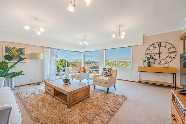 Photo of property in 118 Eban Avenue, Hillcrest, Auckland, 0627