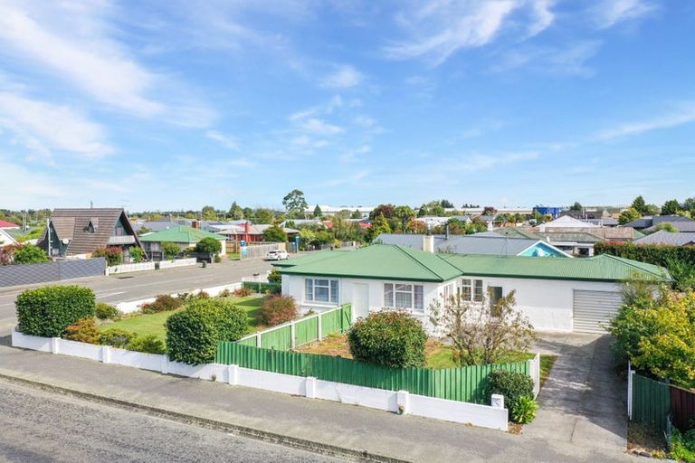 Photo of property in 146 Mcmurdo Street, Tinwald, Ashburton, 7700