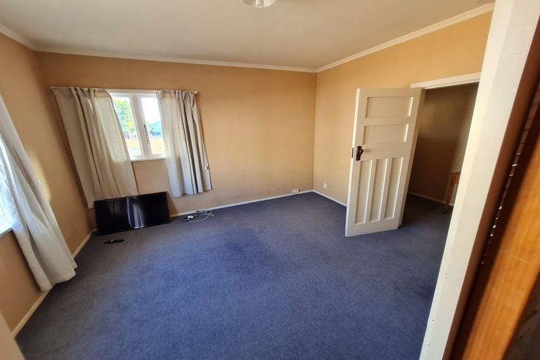 Photo of property in 47 Burns Avenue, Takaro, Palmerston North, 4412