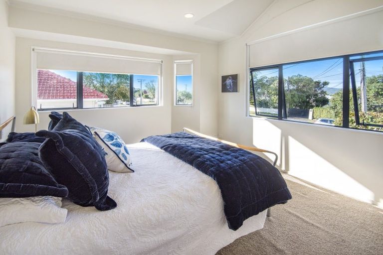 Photo of property in 24 Niccol Avenue, Narrow Neck, Auckland, 0624