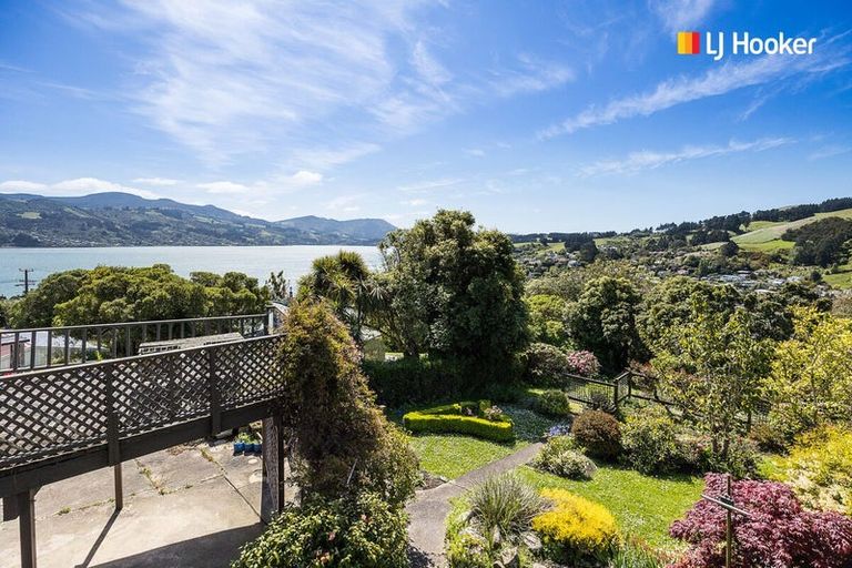 Photo of property in 1 Featherston Street, Macandrew Bay, Dunedin, 9014