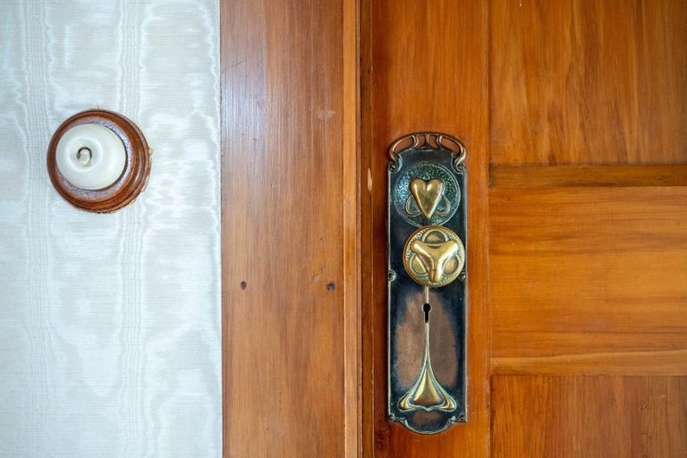 Photo of property in 903 Caroline Road, Mayfair, Hastings, 4122