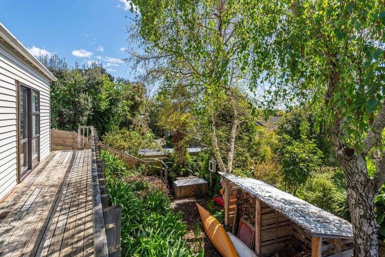 Photo of property in 38 Hicks Crescent, Waikanae Beach, Waikanae, 5036