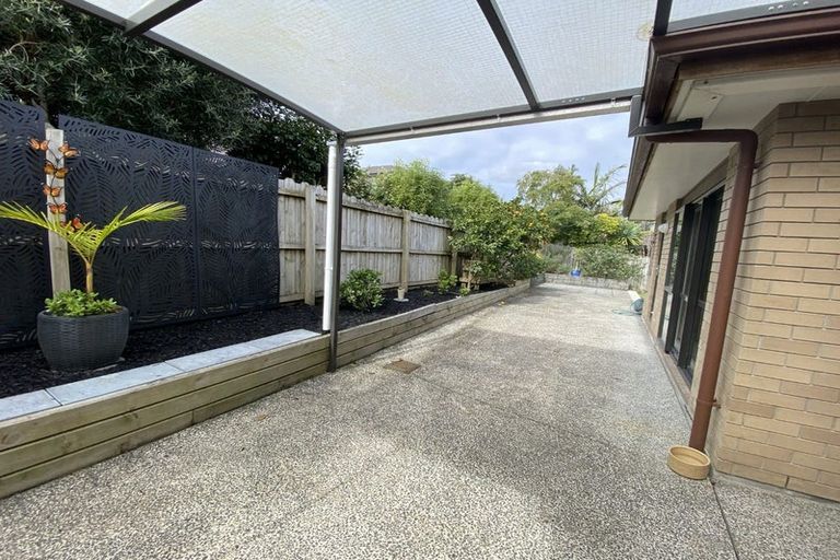 Photo of property in 28 Seamount Drive, Red Beach, 0932