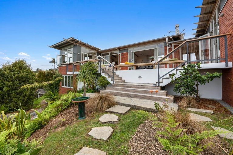 Photo of property in 15 Tudor Park Drive, Whitford, Howick, 2571