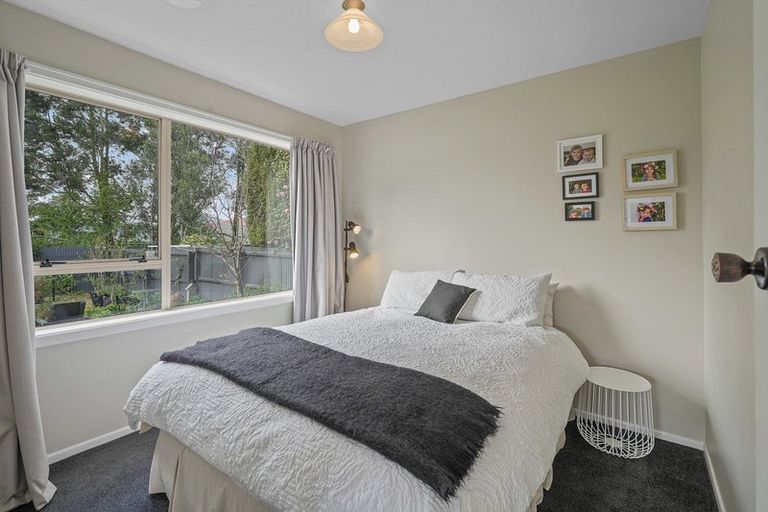 Photo of property in 28 Oldham Crescent, Halswell, Christchurch, 8025