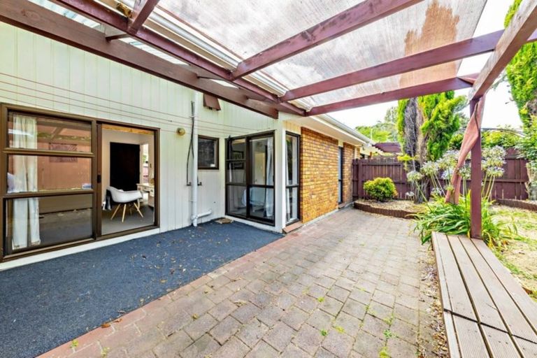 Photo of property in 4 Matuku Place, Papatoetoe, Auckland, 2025