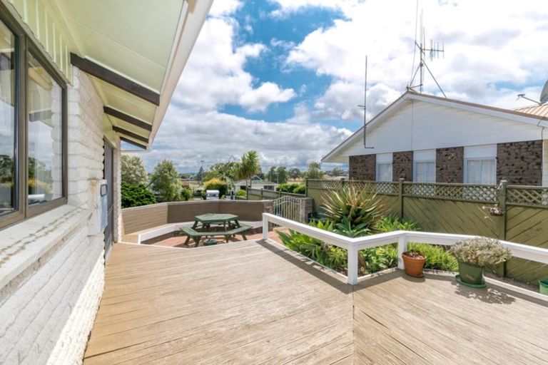 Photo of property in 13 Leyton Place, Nawton, Hamilton, 3200