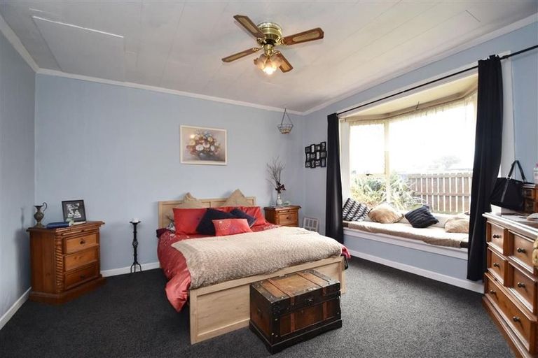 Photo of property in 73 Jenkin Street, Strathern, Invercargill, 9812