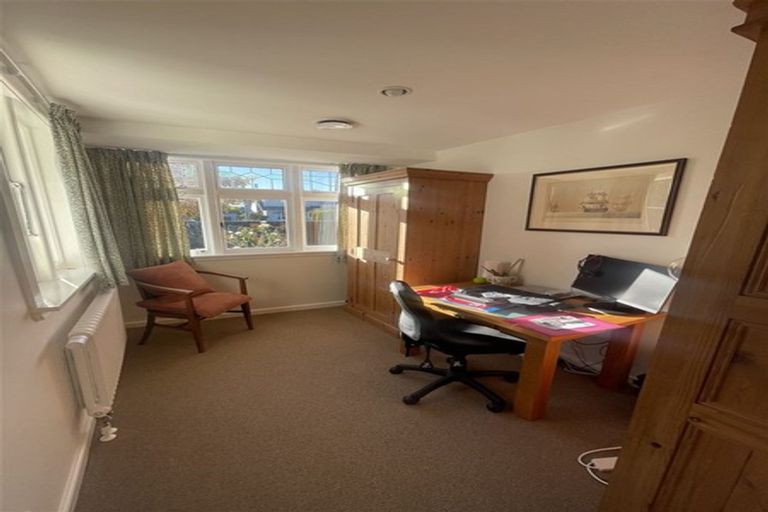 Photo of property in 108 Weston Road, St Albans, Christchurch, 8052