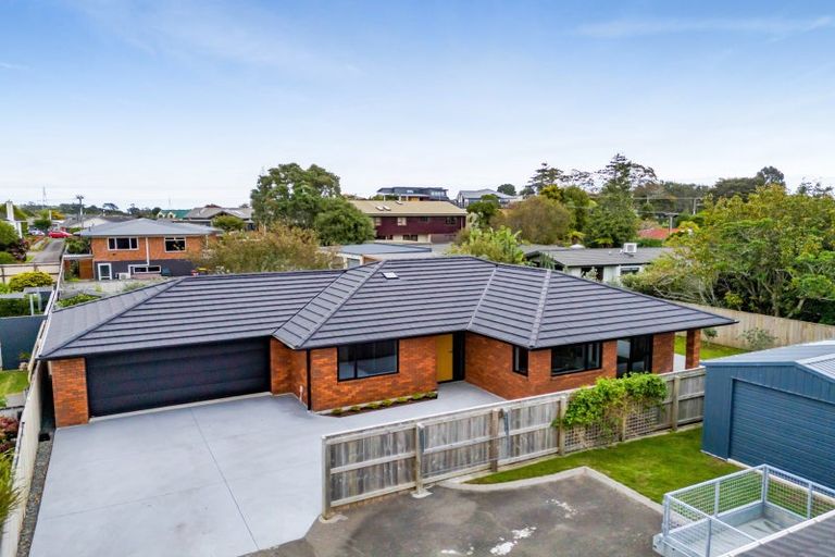 Photo of property in 18d Virginia Place, Whalers Gate, New Plymouth, 4310