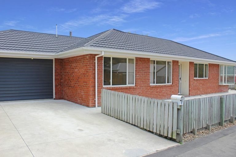Photo of property in 8 Malthouse Lane, Heathcote Valley, Christchurch, 8022