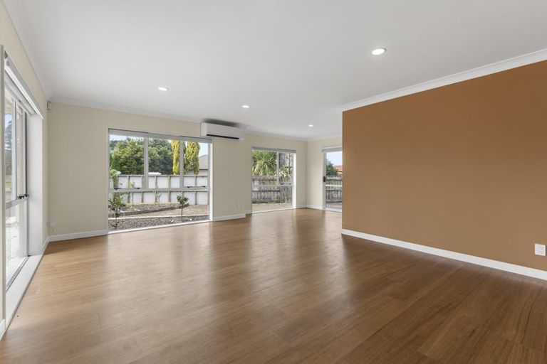 Photo of property in 202 Gravatt Road, Papamoa Beach, Papamoa, 3118