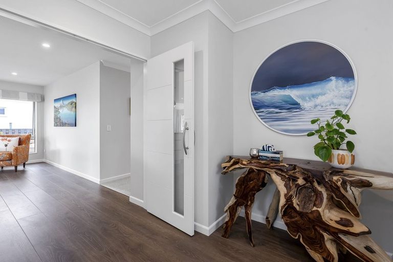 Photo of property in 118 Rosetta Road, Raumati South, Paraparaumu, 5032