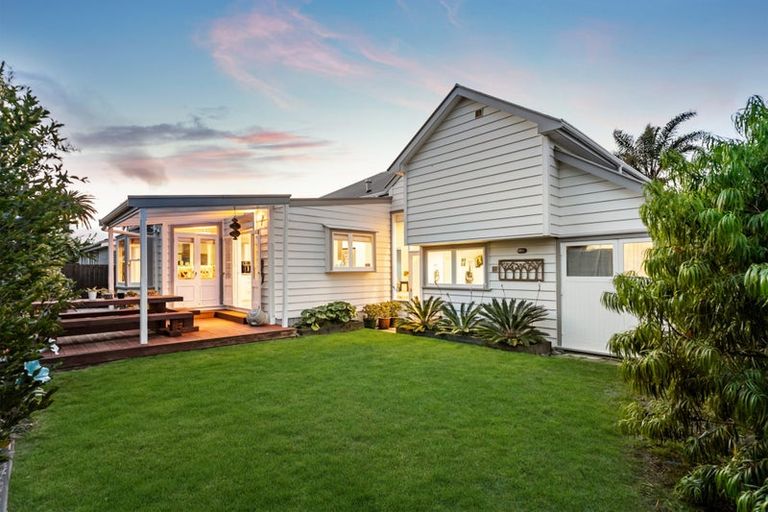 Photo of property in 79a Bayswater Avenue, Bayswater, Auckland, 0622