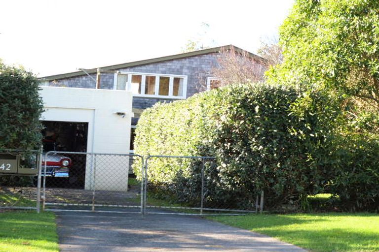 Photo of property in 42 Pah Road, Cockle Bay, Auckland, 2014