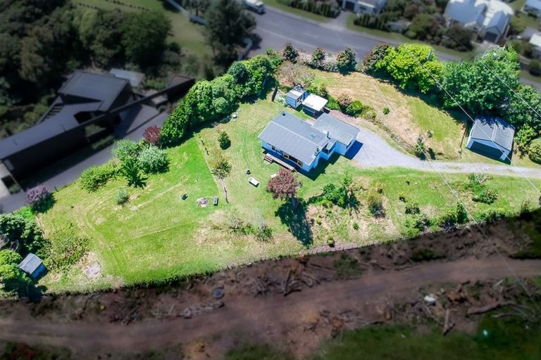 Photo of property in 112 Ngarara Road, Waikanae, 5036