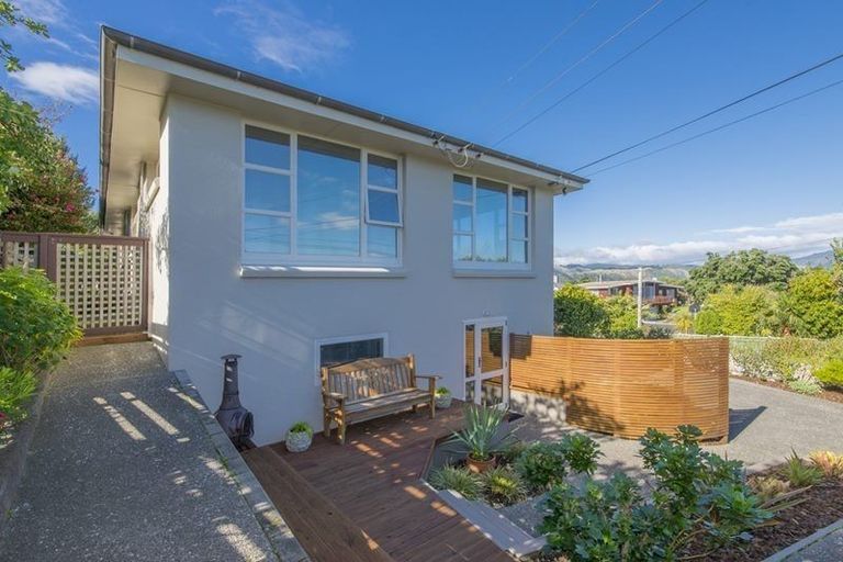 Photo of property in 137 Seaview Road, Paraparaumu Beach, Paraparaumu, 5032