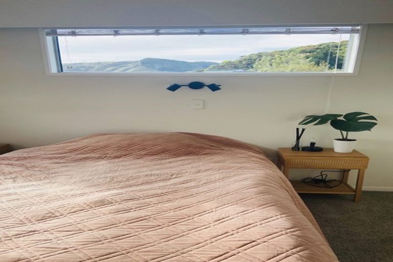 Photo of property in 68 Allington Road, Karori, Wellington, 6012