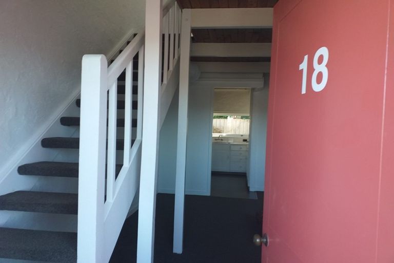 Photo of property in 18/10 Pitarua Street, Thorndon, Wellington, 6011