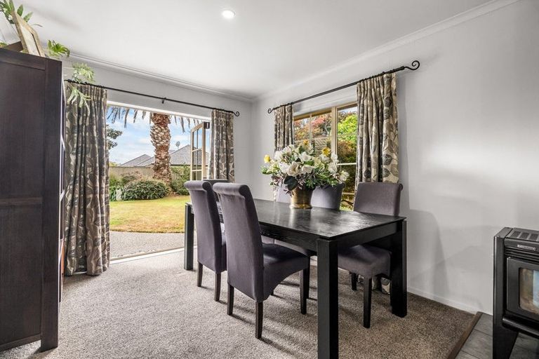 Photo of property in 14 Alba Place, Cambridge, 3434