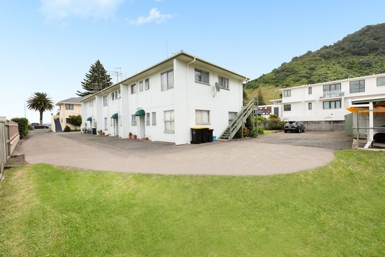Photo of property in Mt View Flats, 6 The Mall, Mount Maunganui, 3116