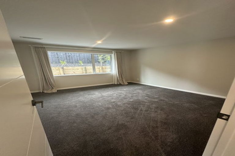 Photo of property in 5b Mander Place, Bucklands Beach, Auckland, 2012