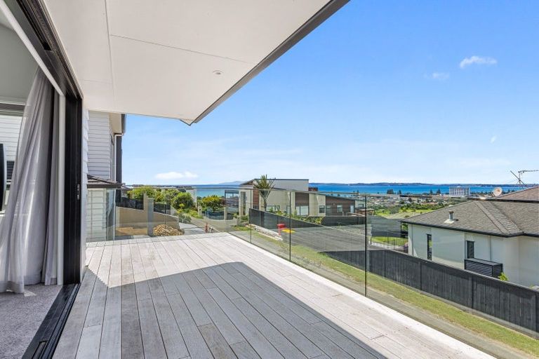 Photo of property in 2 Ascot Way, Orewa, 0931