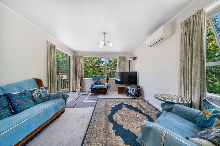 Photo of property in 10 Glucina Place, Glen Eden, Auckland, 0602